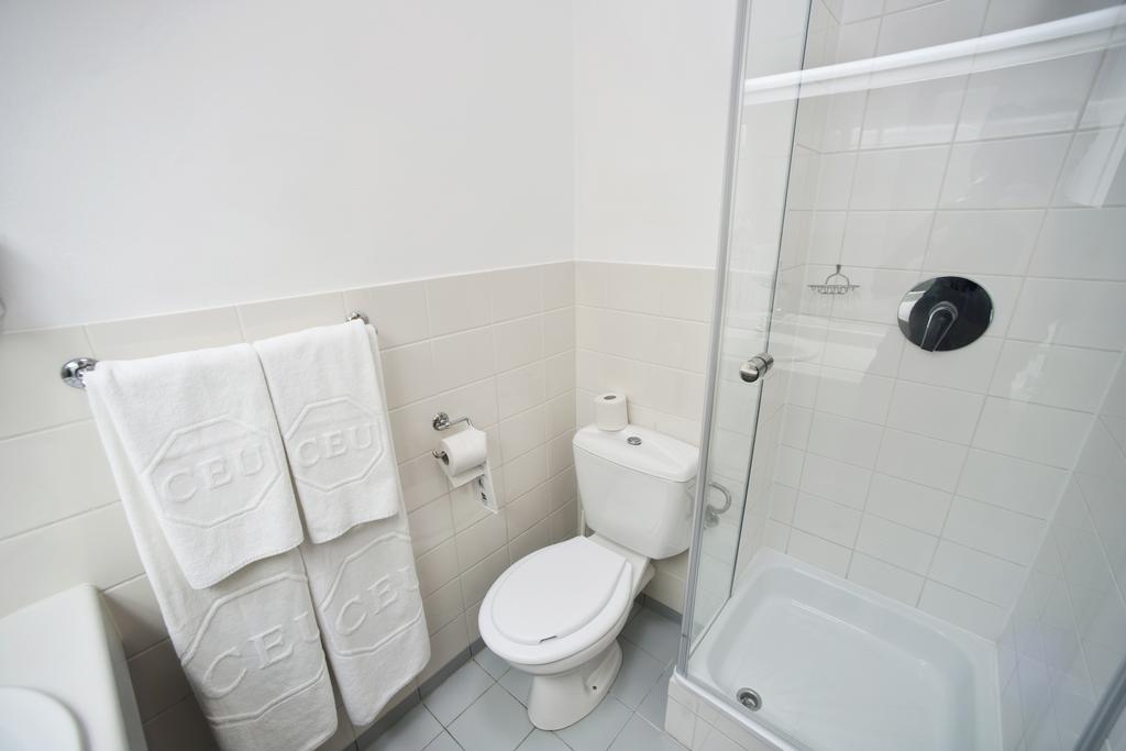 Hotel Ceu Konferencia Koezpont à Budapest Chambre photo